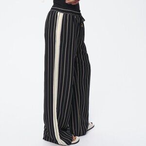 ZARA SIDE STRIPE DRAWSTRING WIDE LEG PANTS Dark Blue Cream Size Medium